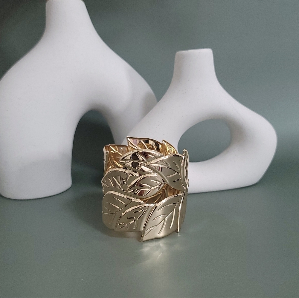 Stainless steel gold tone leaf chunky cuff bracelet